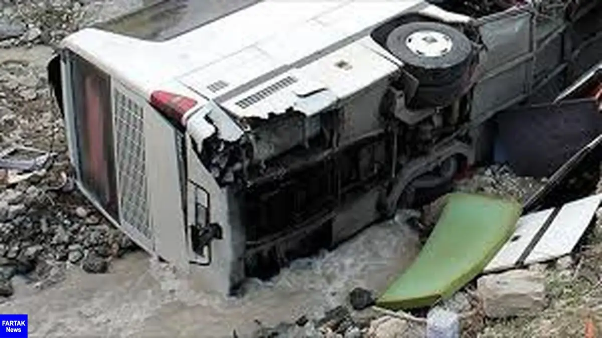 واژگونی اتوبوس با ۱۰ کشته و ۱۱ زخمی در اتوبان زنجان ـ تبریز