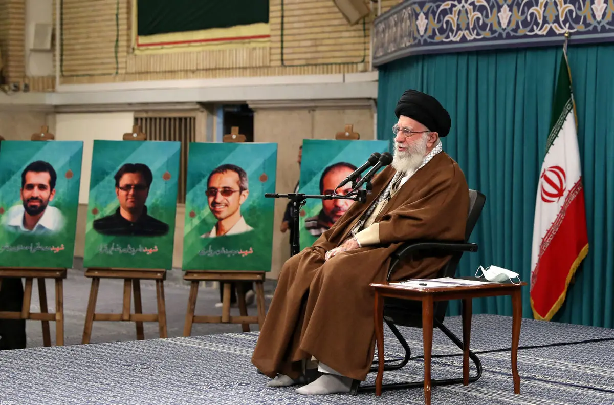 دیدار نخبگان با رهبر!