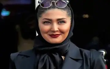 خانم بازیگر پرحاشیه پشت فرمان ماشین لاکچری اش + عکس