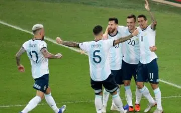 هافبک رئالی از عملکرد مسی حمایت کرد
