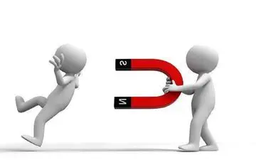 اگر خجالتی و در جذب جنس مخالف مشکل داری، این گونه عمل کن/ فوق العاده تاثیر گذار است