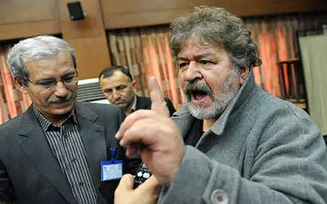 حمایت از پرسپولیسی ها و موج انتقادات هواداران استقلال 