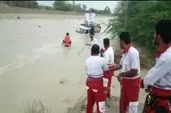 معجزه در دل سیلاب؛ ۸ نفر از چنگال مرگ نجات یافتند!
