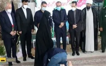 گذشت مادر از خون فرزندش با دیدن پرچم امام رضا(ع)