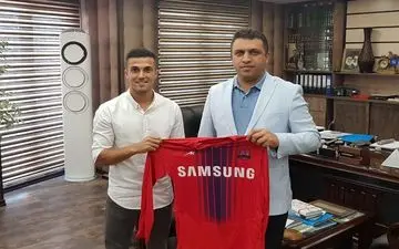  سومین بازیکن هم از جمع خونه به خونه به تیم نساجی پیوست