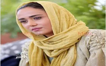 تصاویری از پوشش و میکاپ پریناز ایزدیار در یک مراسم (عکس)