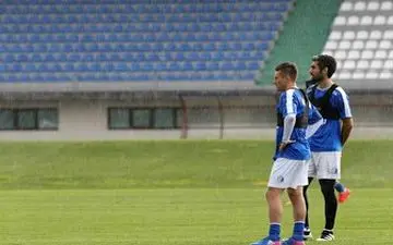  چالش جدید منصوریان/ ترافیک هافبک در استقلال