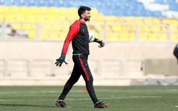 
علیرضا بیرانوند شادی پیروزی را با چه کسی تقسیم کرد؟!+ تصویر 