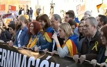 استقلال طلبان کاتالونیا بزرگراه اسپانیا به فرانسه را مسدود کردند