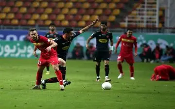 شکست پرسپولیس، امید مدعیان قهرمانی را زنده کرد/ نزول یک پله‌ای استقلال 