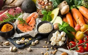 چرا رژیم مدیترانه‌ای یکی از سالم‌ترین رژیم‌های غذایی است؟