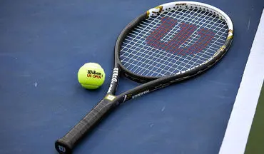 ویدئو / عبور غیر قابل باور یک مرد از صفحه راکت تنیس!