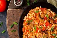 طرز تهیه خوراک لوبیا سفید رستورانی؛ لذیذ، مقوی و ساده برای همه سلیقه‌ها