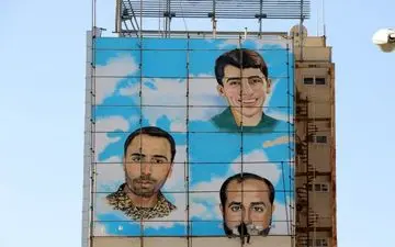  با اجرای طرح نقاشی دیواری، تمثال مبارک شهدای مدافع حرم  بربلندای سمنان خواهد درخشید