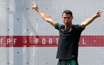 کریس از مادرید پس از 9 سال خارج شد