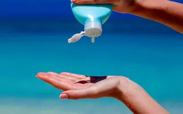 چه نوع ضدآفتابی باید بخریم؟