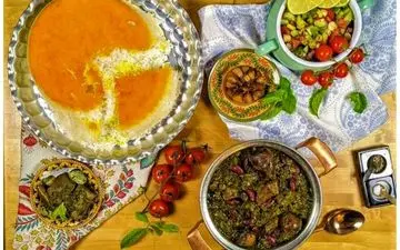 طرز تهیه قرمه‌سبزی خانگی؛ آموزش کامل در فیلم کوتاه