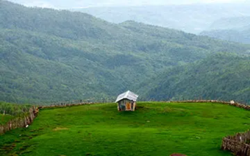 سفر به شهر پله ها با عبور از پل سفید + فیلم