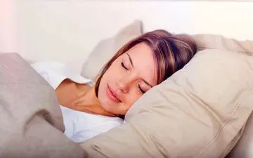 ۲۰ کاری که قبل از خواب نباید انجام دهید