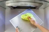 (ویدئو) با این ترفند محاله چربی رو هود آشپزخونه بمونه! | ترفند خانگی تمیز کردن هود