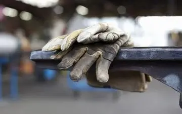  فاصله حقوق کارگران با مزد واقعی زیاد است