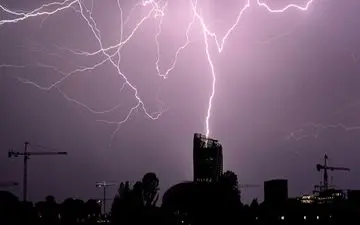 مرگ یک نفر در کرمانشاه به علت اصابت صاعقه