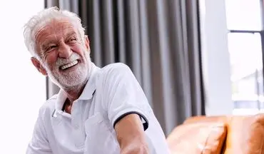 چگونه بدون دکتر بفهمیم روند پیری ما سالم است؟ ۵ نشانه ساده اما حیاتی که باید چک کنید!