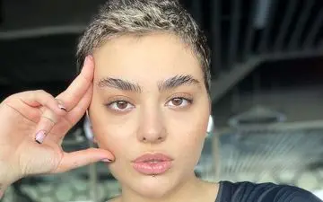 بارداری ریحانه پارسا در ترکیه / آن مرد چه کسی است / عکس بی شرمانه