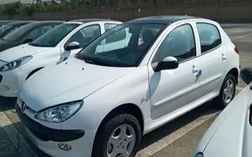 قیمت ۲۰۶ در بازار خودرو / پژو پانوراما را چند بخریم؟