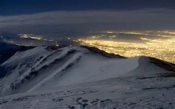 عملیات نفس‌گیر و شبانه آتش‌نشانان برای نجات 4 کوهنورد در ارتفاعات توچال