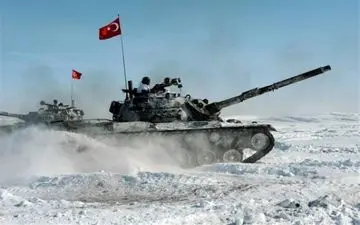  رزمایش زمستانی نیروهای مسلح ترکیه در استان قارص