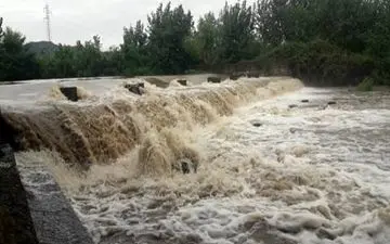 فرماندار شهرستان کوهرنگ: همه رودخانه‌های شهرستان کوهرنگ طغیان کرده است