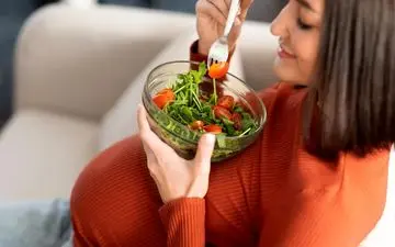 لیست مواد غذایی مفید و مهم برای رشد جنین