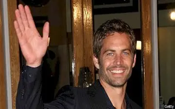 کلکسیون خودروی بازیگر مشهور سینما+عکس 