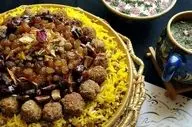 طرز تهیه عدس پلو درباری؛ غذای مجلسی با گوشت و کشمش