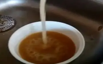 آب شرب شکلاتی در آبادان+ فیلم