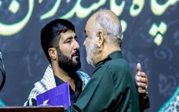  خادم فداکار حرم شاهچراغ عضو سپاه شد