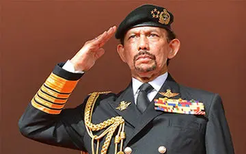 دوچرخه سواری پادشاه برونئی + فیلم