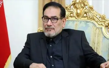 خدمت به مردم باید محور امور باشد