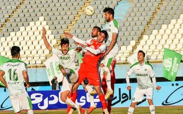 شانس به آبی ها روی کرد