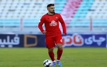 مدافع خارجی تراکتور دل‌بسته تبریز شد/سدلار تکلیفش را روشن کرد