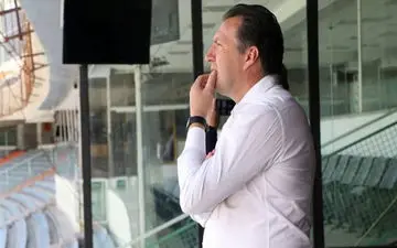 فریاد اعتراض استقلالی‌ها بلند شد؛ 2 پرسپولیسی دستیار ویژۀ مارک ویلموتس!