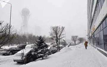 در قزاقستان همه چیز در حال یخ زدن است + فیلم