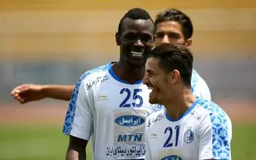 دیدار برگشت با ذوب‌آهن آخرین بازی ستاره استقلال؟ پای یک پیشنهاد نجومی درمیان است