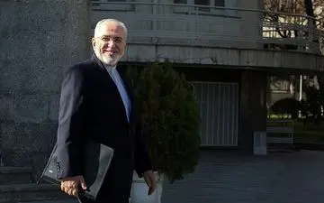  بی‌محلی ظریف به سوال خبرنگاران درباره خروج آمریکا از برجام؛ با رئیس جمهور جلسه دارم!
