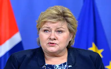 نخست وزیر نروژ با تانک ببر ۲ به رزمایش ناتو آمد + فیلم 