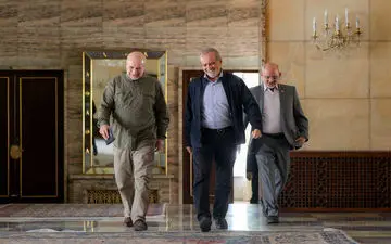  توصیه کنایه‌آمیز کیهان به سران سه قوه 