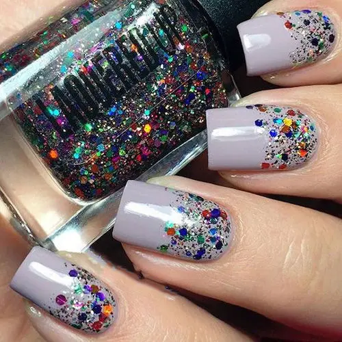 طراحی ناخن با لاک طوسی