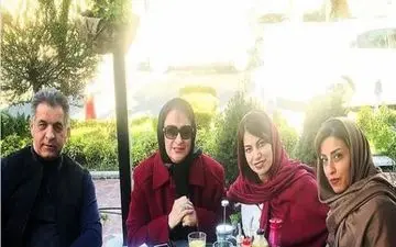 دورهمی مریم امیرجلالی به همراه دوستانش در یک رستوران (عکس)