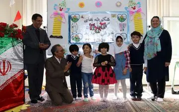  آغاز سال تحصیلی جدید نوآموزان ایرانی ساکن آنکارا با برگزاری جشن شکوفه ها